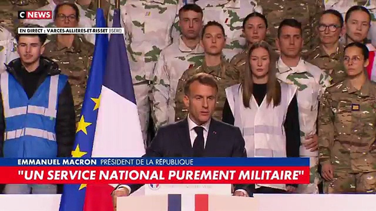 Emmanuel Macron annonce la création d'un nouveau service national "purement militaire" et volontaire dès l'été prochain - Les jeunes volontaires serviront pendant 10 mois "uniquement sur le territoire national"