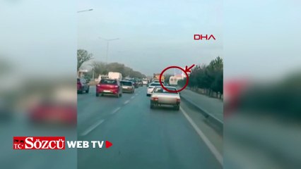 Aracını kaldırımda süren sürücüye 1986 lira ceza