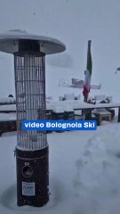 Neve nelle Marche, fiocchi a Bolognola
