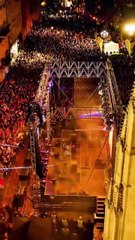 Papa Leão XIV abençoa fiéis durante concerto do Padre Guilherme