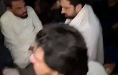 ‏🚨 ہمیں کہتے ہیں ابھی Notification نہیں ہوا بھاڑ میں جائے تمہارا نوٹیفکیشن ہمیں تمہارے نوٹیفکیشن سے کیا لیناشاہد خٹک