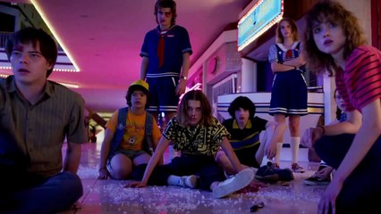 STRANGER THINGS 4 Cast Real Age And Life Partners Revealed!