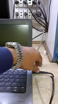 hp elitebook 820 G1 power &keyboard light blinking continuously laptop not turning on properly#issue