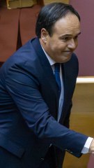 Pérez Llorca, elegido president de la Generalitat valenciana con el apoyo de Vox