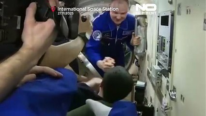 Экипаж США и России успешно пристыковался к МКС для восьмимесячной миссии