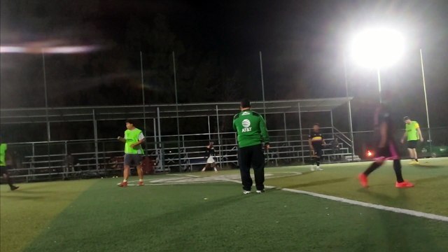 DISPARO LA ENORME VENTAJA QUE YO TENGO ES QUE YO TE MANEJO LOS 2 PERFILES A LA PERFECCIÓN VA CON LA DERECHA O SI LO PREFIEREN CON LA ZURDITA TAMBIÉN TIENEN Y HASTA PARA LLEVAR PARA ENCARGO HAY SOY MUY COMPLETO EL 1 EL MEJOR