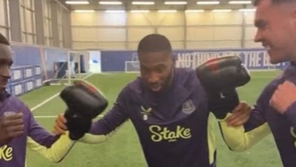 Everton’s Idrissa Gueye and Michael Keane hold training ground boxing match after mid-game scuffle