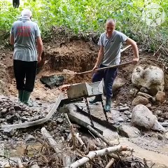 Gold Panning   Prospecting in a river bed