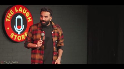 Ambulance-Stand-Up-Comedy-Ft-Anubhav-Sin.mp4_43