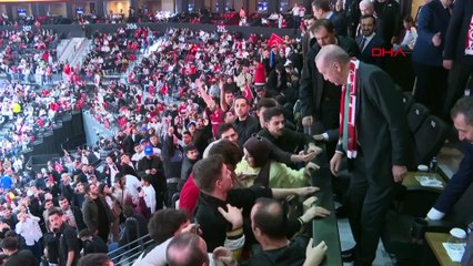 Cumhurbaşkanı Erdoğan, A Milli Erkek Basketbol Takımı'nı tebrik etti