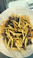 French Tacos Viande Tenders Sauce Algérienne & Biggy & Gruyère. #BR3 #tacos #FrenchTacos #eating #halal