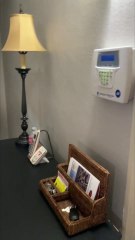 Mujer vive aterradora experiencia paranormal tras hospedarse en una casa embrujada