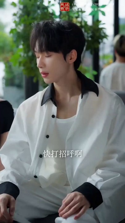 Playboy of college fall for nerd girl and love begin after 1st kiss #koreandrama #chinesedrama