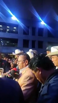 Transportistas y campesinos aceptan levantar bloqueos: Segob