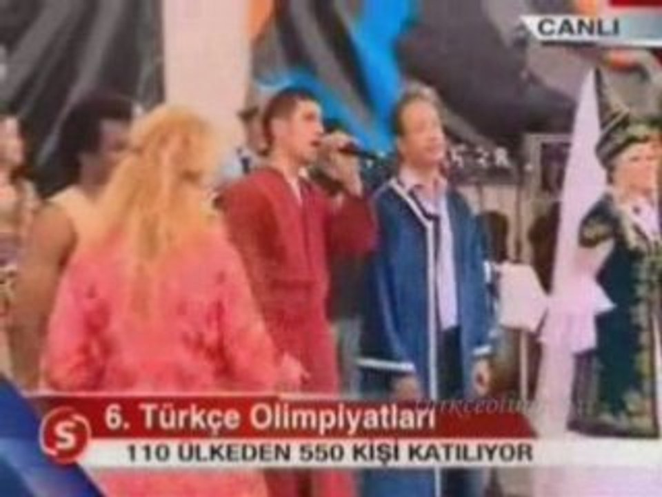 Hepimiz Kardeşiz Düanya Renkleri Korosu