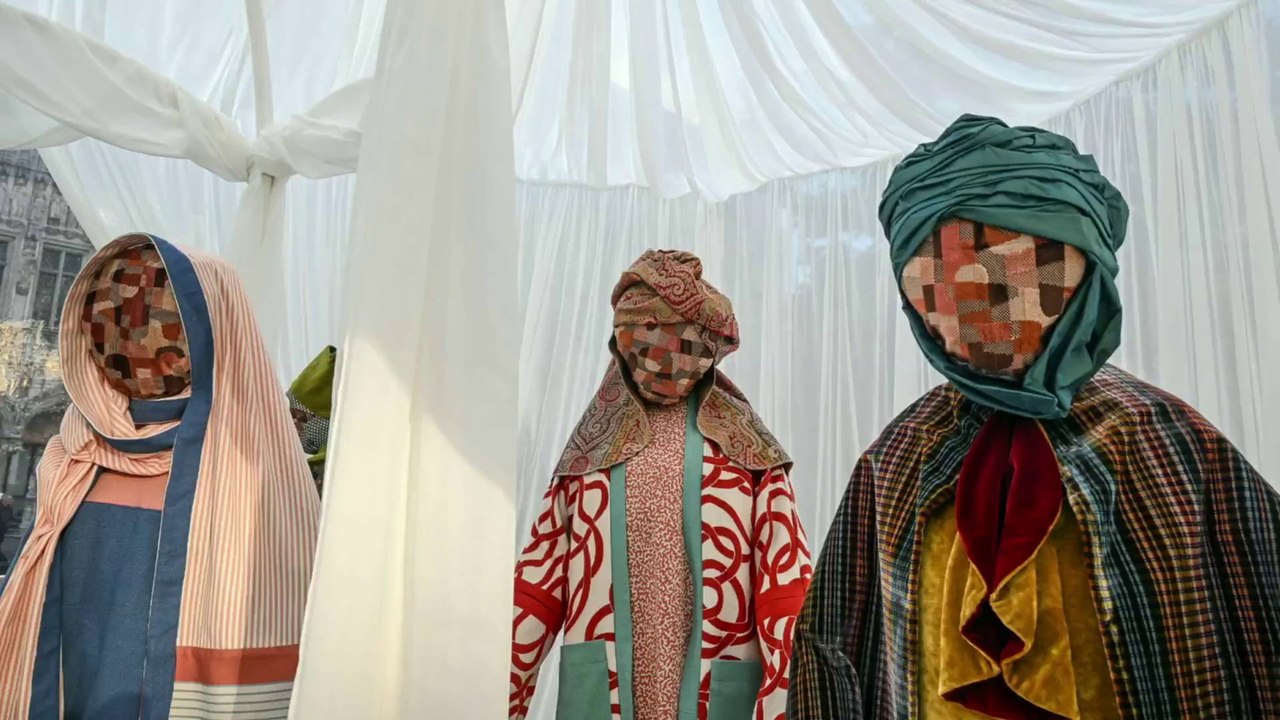 Bruxelles : une crèche aux poupées sans visage fait polémique