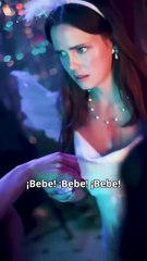 Madre soltera lucha por dulces para su hijo, sin saber que su padre gasta millones buscándolo.