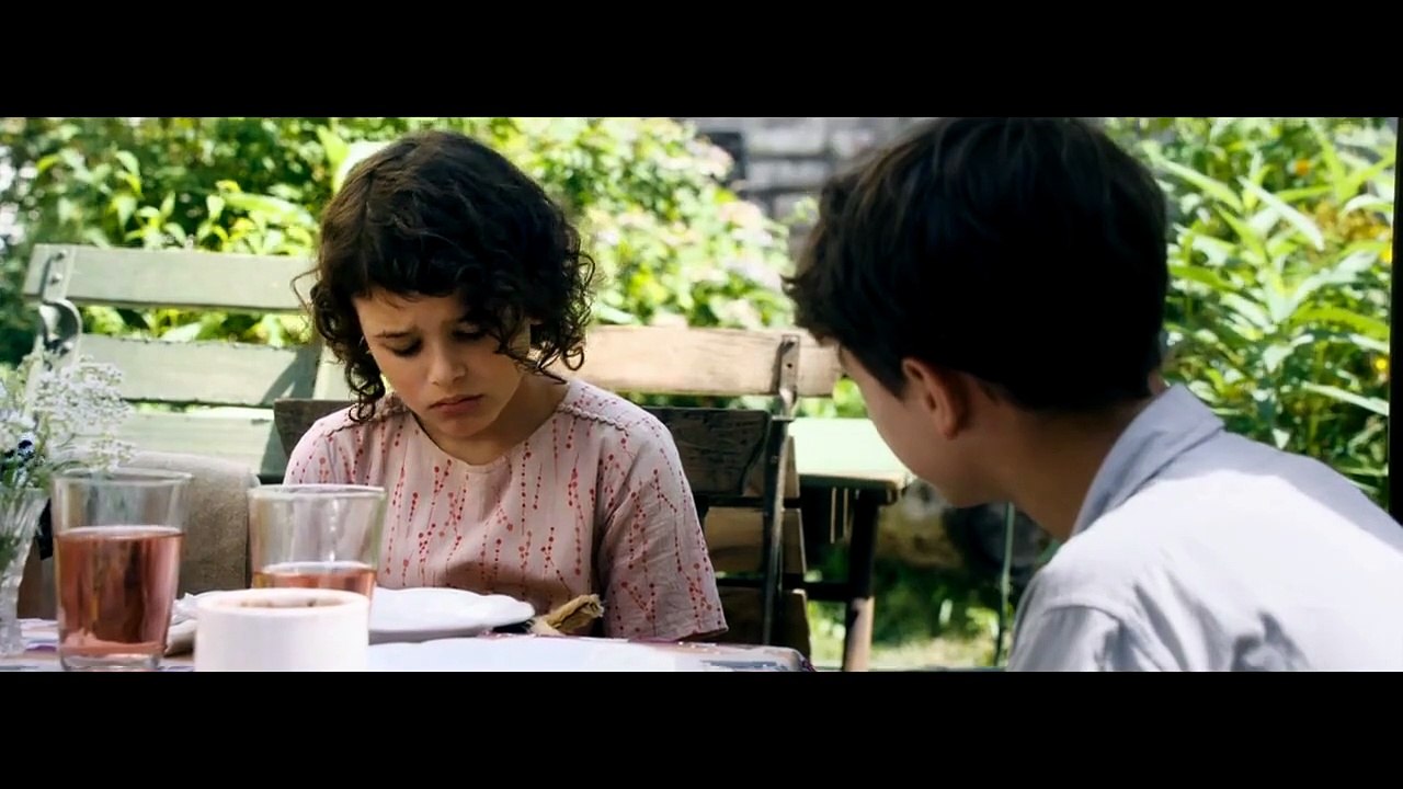 Als Hitler das rosa Kaninchen stahl Trailer DF