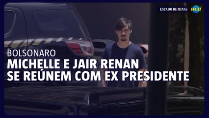 Michelle e Jair Renan fazem visita a Bolsonaro