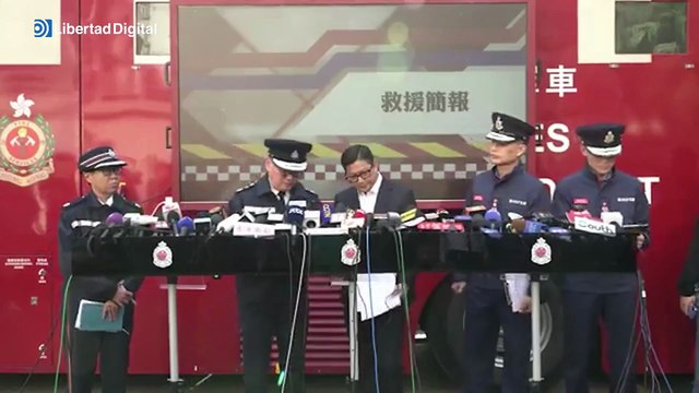 Ascienden a 128 los muertos por el incendio de un complejo de rascacielos en Hong Kong