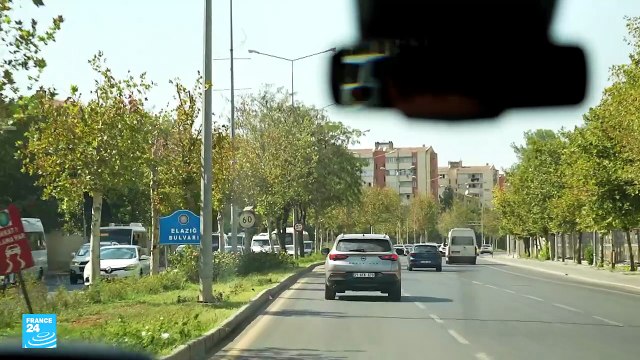 تركيا: الأمل يبعث من جديد في مدينة ديار بكر الكردية بعد حل حزب العمال الكردستاني