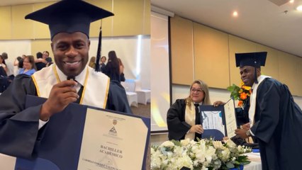 Carmelo Valencia se graduó del colegio a sus 41 años y anunció que no dejará de estudiar