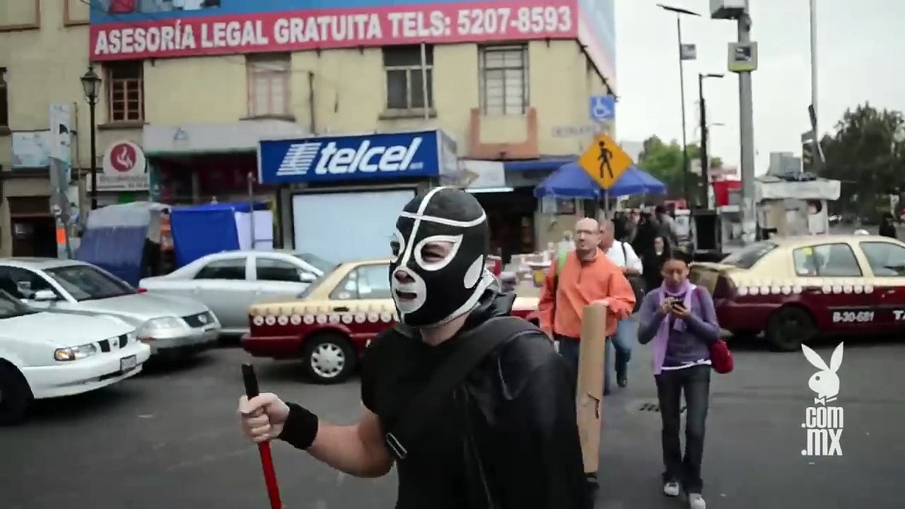 Retro: Superhéroes vigilan las calles _ Rodada 2.0 Playboy México