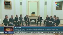 Russia, pres. Putin discusses gas and oil supplies with Hungarian PM