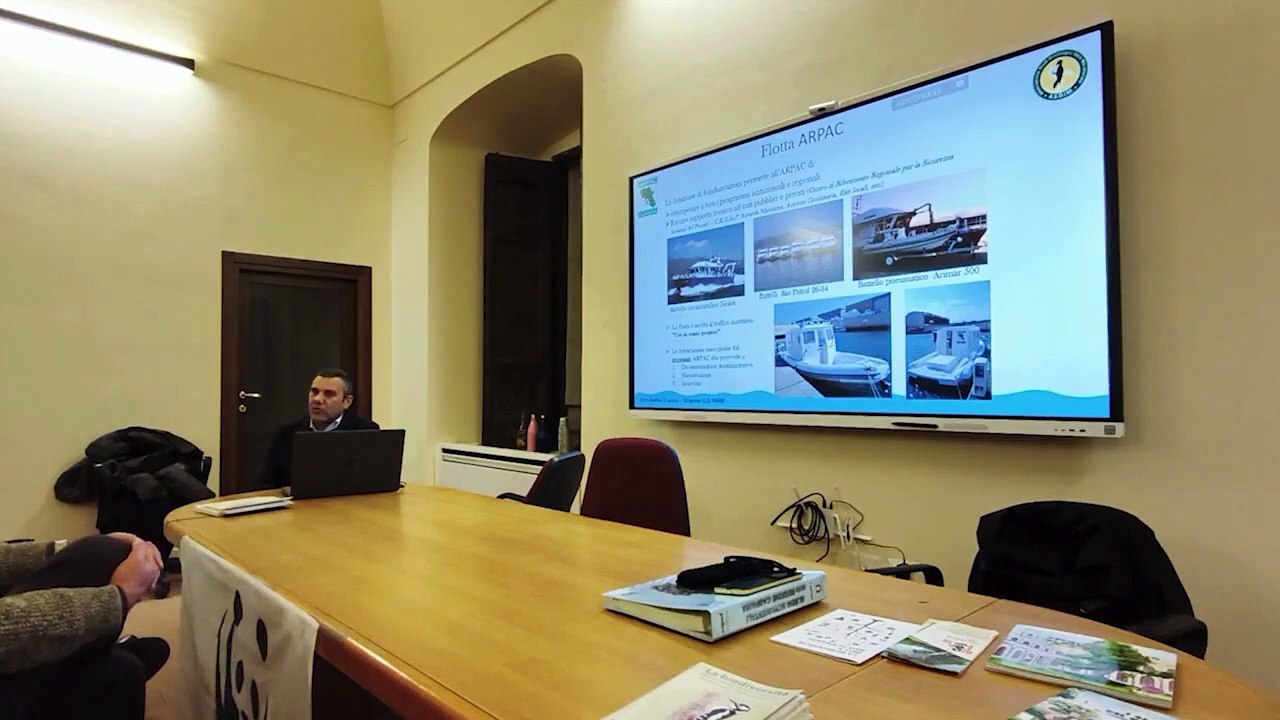 Arpa Campania -"Il monitoraggio in Campania" convegno a Napoli L'intervento del dirigente dell'U.O. Mare di Arpac (28.11.25)