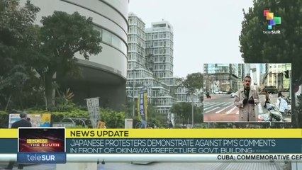 Japanese protesters demonstrate against PM's comments in front of Okinawa Prefecture govt. Building