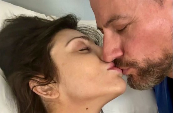 Ioan Gruffudd y su esposa Bianca Wallace dan la bienvenida a su primer hijo juntos