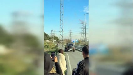 Victor Osimhen'den anlamlı hareket! Arabadan indi, minik taraftarın isteğini kırmadı