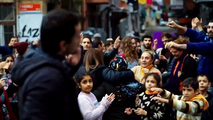 تلك اللحظة التي يصبح فيها حلقك معقودًا -  مسلسل المتشرد الحلقة 2