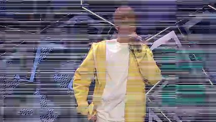 Fans Try To Kidnap Justin Bieber