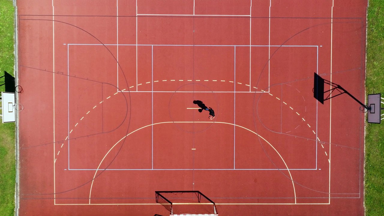 Der harte Weg als Basketballspieler in der Schweiz | movie | 2024 | Official Trailer