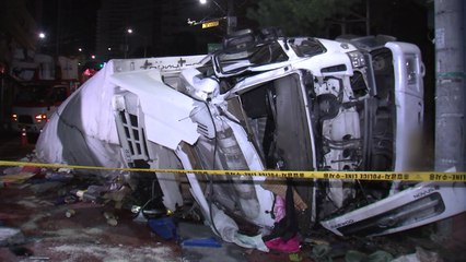 내리막길 달리던 4.5톤 탑차 전도...운전자 숨져 / YTN