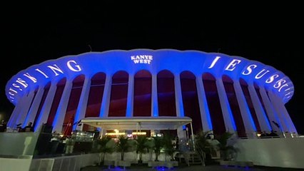 Kylie Jenner Caught Flirting With Drake Amid Travis Scott Break Up Claims New Report