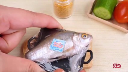 Delicious Miniature Fish Burger #foryou #foryoupage #millionflavours #standwithkashmir #cooking #minifood #fyp #fypシ #viral #viralvideo #khelygapakistan