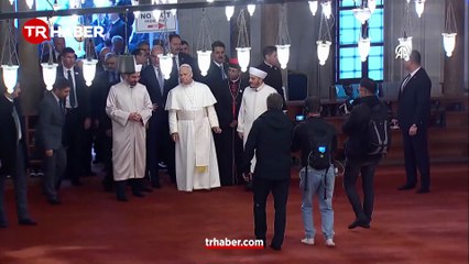 Türkiye'de üçüncü gün! Papa 14. Leo, Sultanahmet Camii'ni ziyaret etti