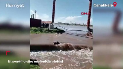 Kuvvetli yağış nedeniyle debisi yükselen Tuzla Çayı taştı