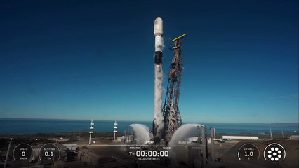 الإمارات تطلق القمر الاصطناعي «فاي-1» بنجاح