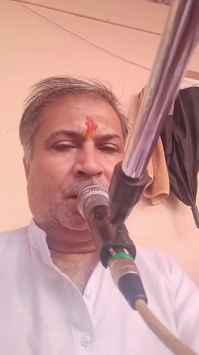 जोजन भर तेहि बदनु पसारा |