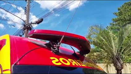 Colisão entre bicicleta e patinete deixa mulher ferida na Avenida Piquiri