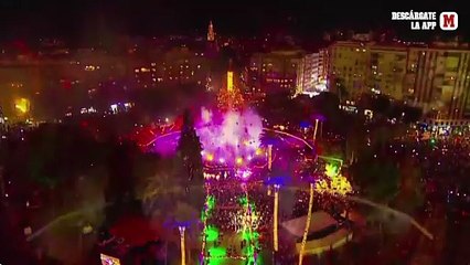 Richard Gere protagonizó el encendido del gran árbol de Navidad y sucedió algo inesperado.