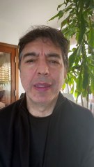 Longevità, la ricetta di Valter Longo: "Dieta sempre adeguata all'età"