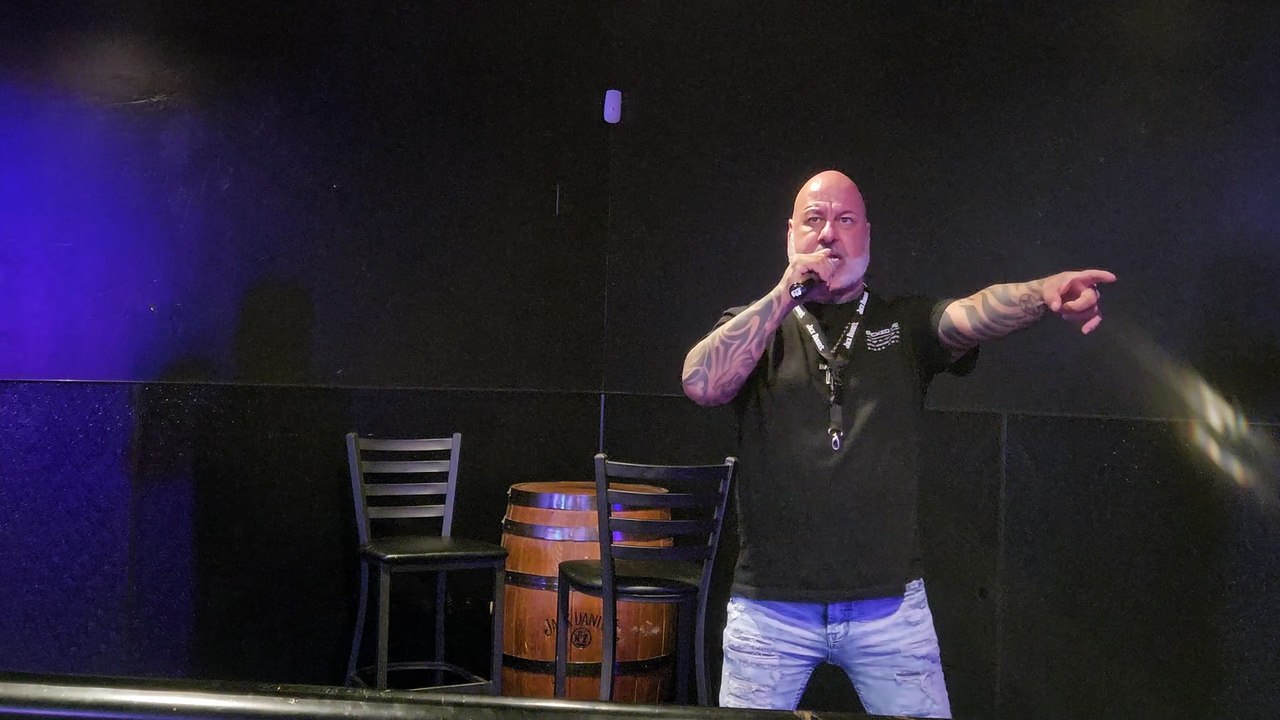 LINKIN PARK - THE EMPTINESS MACHINE (PERFORMED LIVE AT THE WESTERNER)