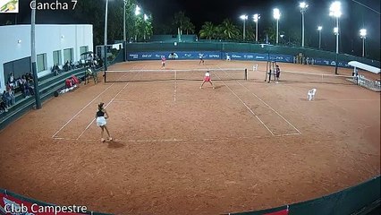Victoria Barros set point