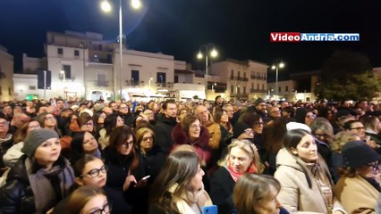 Ad Andria tutti insieme in Piazza Catuma per l'accensione dell'albero di Natale