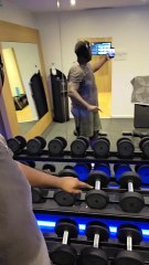 Salle de sport d'hôtel : entraînement nocturne et perte de poids !