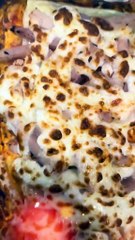 Oven-Gratinated Tacos with Raclette, Bacon, and Mozzarella – Ultimate Comfort Food! #RacletteTacos #BaconTacos #CheesyGoodness #GratinatedTacos #FoodieDelight